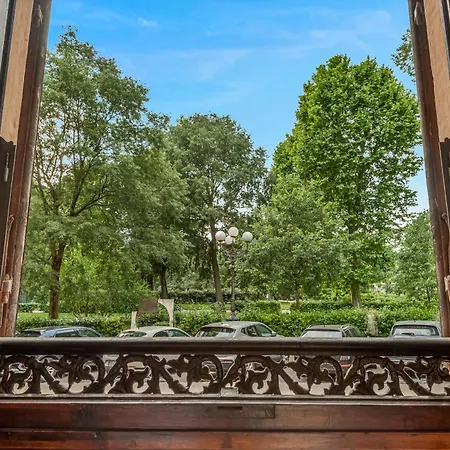 Gasthuis Three D'azeglio 12 Florence